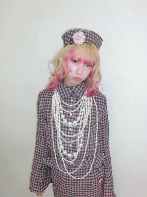 🐣ブリーチ+高彩度+髪質改善トリートメント(MYFORCE)