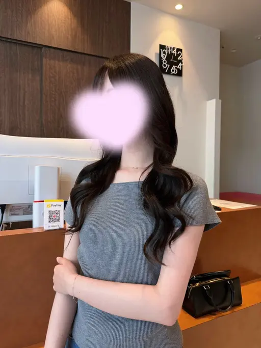🩵9/4🩵🈳有り!🌟カット➕艶髪カラー🫧 すぐ予約可能です🎀🈹※口コミ必須になります