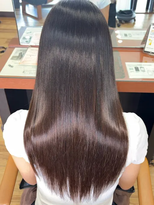 【紫外線による乾燥の広がり対策】地毛風髪質改善ストレート＋デザインカット