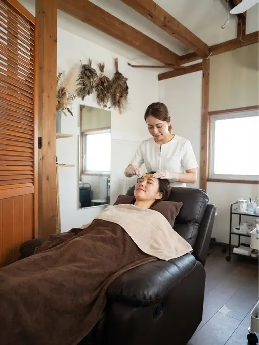 ボタニカルショートスパ(20分)🧖+美眉スタイリング(眉ワックス、間引き)
