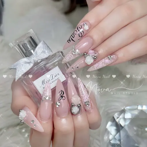 🉐【SNS人気】10本チップ長さだし🌷ワンホンレース🌷ネイル🎶