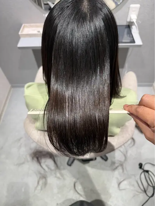 カット✂️➕縮毛矯正➕ベーストリートメント