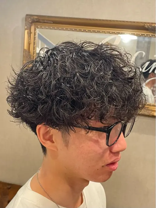 ◎メンズカット+パーマ◎  トレンドのスタイルで一気に垢抜け！12,560yen​〜​