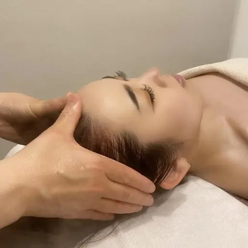 小顔/リフトアップ 極上ヘッドスパ60分体験