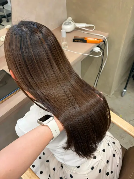 【乾かすだけでまとまる艶髪】カット＋髪質改善ストレート＋３STEP TR