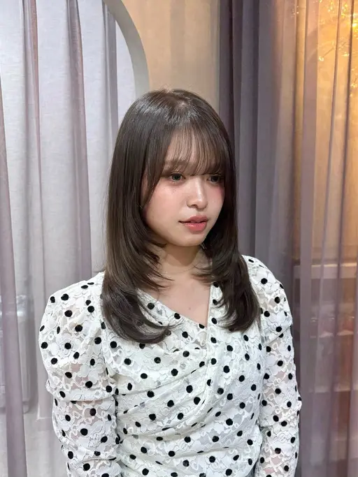 前髪顔まわり後れ毛カット