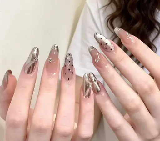🉐［ネイル］オフのみ・長さ出しもOK✨小さいストーンもOK