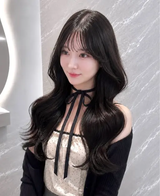 🉐当日限定‼️💇🏻♀️小顔顔周りカット+🇰🇷韓国風透明感艶カラー🇰🇷 +高保湿TR🫧池袋