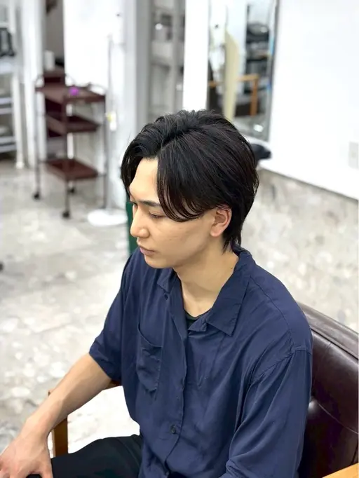 【大人っぽく垢抜け✨】センターパートスタイル