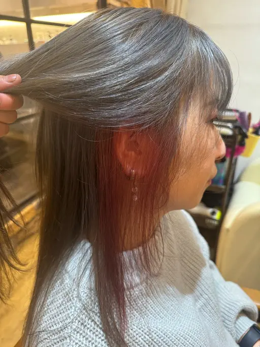 【イヤリングカラー】ブリーチ➕カラー