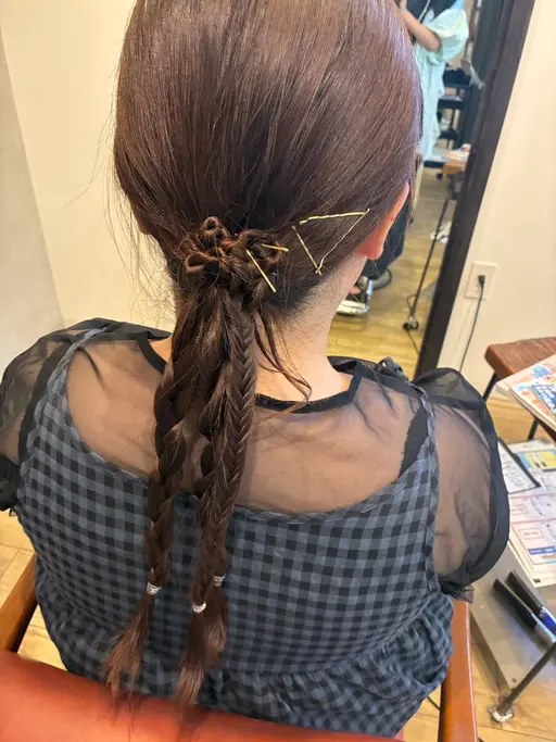 プチアレンジ😊¥1500でできます。ラフなアレンジ😊ちょっとお出かけ前にもオススメ😊