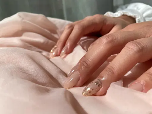 ⚠️急募⚠️深爪の方限定/オフ無Aprés Gel-X™ジェルチップ長さだし+ブライダルデザイン※詳細必読
