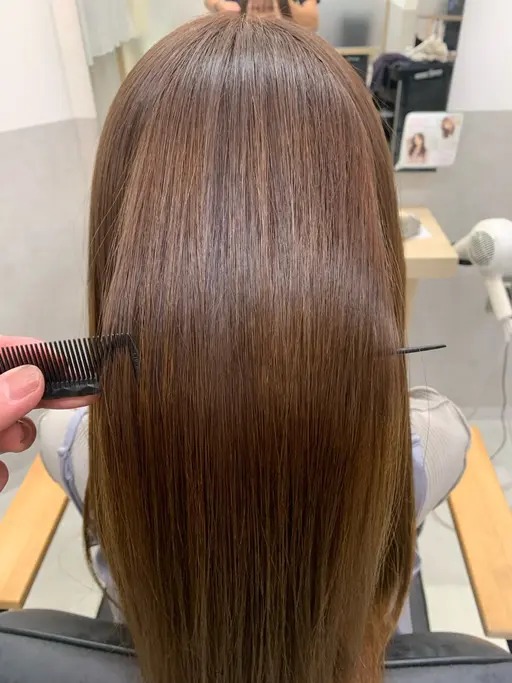 【村形限定】自然な質感と艶に◎ ダメージレス縮毛矯正+カット