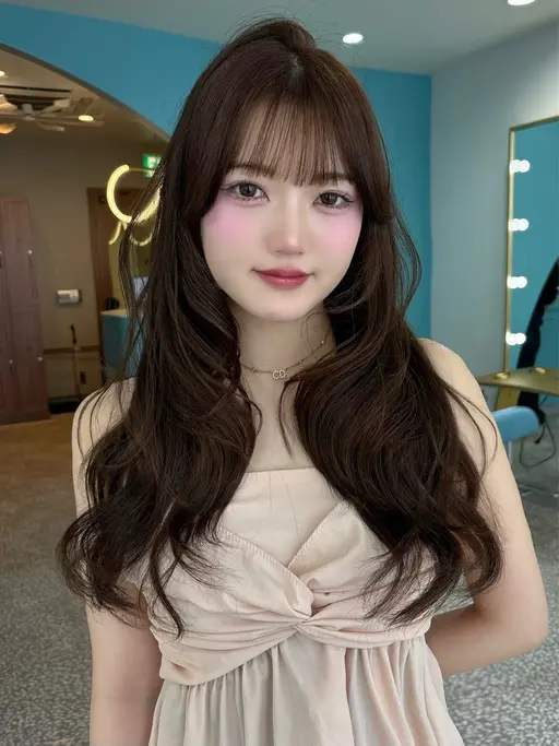 【学生さんにオススメ✨️】艶カラー+韓国レイヤーカット+トリートメント