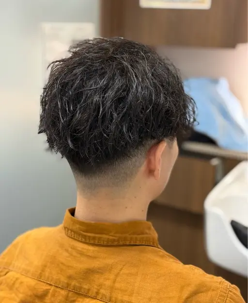 男心くすぐるフェードカット×ツイストスパイラル！セットが楽になるおすすめの整髪料プレゼント！