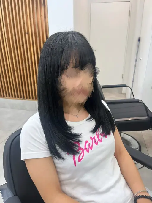 顔周りレイヤーカット+トリートメント