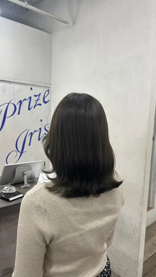 【✨️赤みが気になる方おすすめ✨️】赤み消しカラー＋カット＋コーティングトリートメント🫧