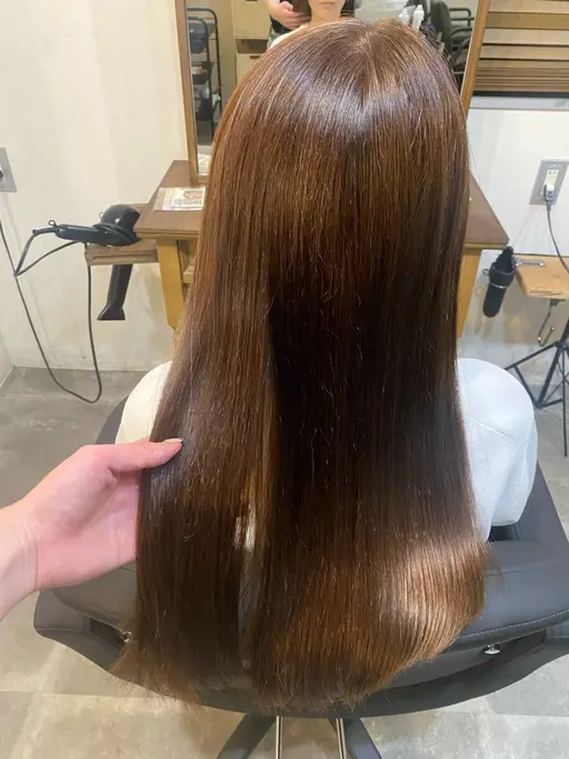 🦋パーマを元のストレートに→パーマ落とし＋カット(クイックトリートメント付き)🦋