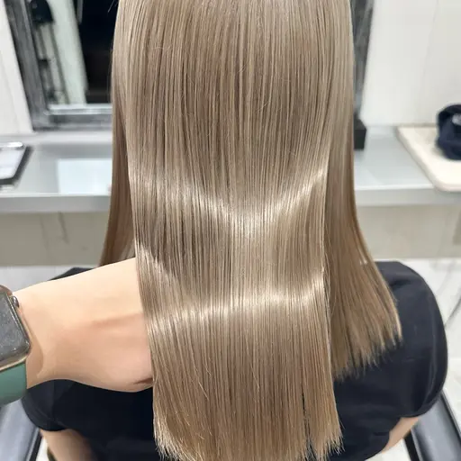 💛ブリーチカラー+3step treatment💛※デザインカラーも可