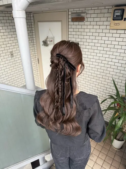 【土日祝7-8時ヘアセット🪞✨】 (⚠️7/18,20,22はFelice六本木店勤務)