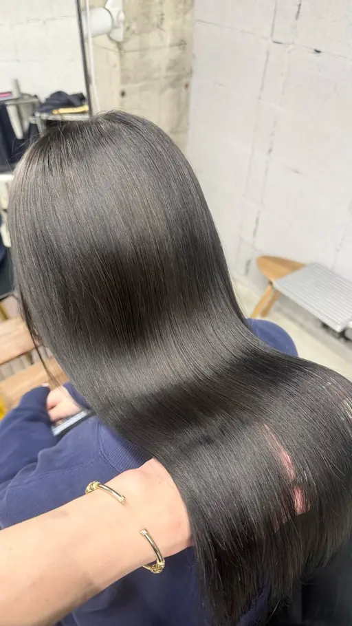 【明るい髪から暗めの艶髪に🎶】ワンカラートーンダウン🖤 + トリートメント✨