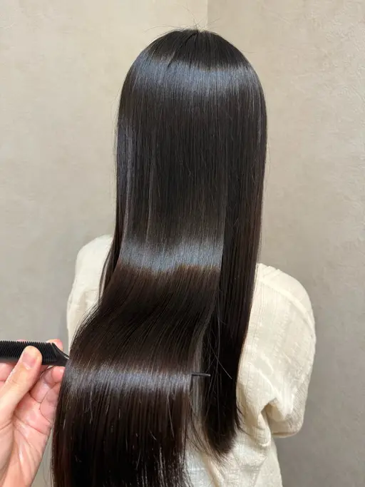 【🩵大人気✨】カット💇♀️➕縮毛矯正➕ヘアカラー🎨フルコースクーポン💎トリートメントサービス🫰🏽