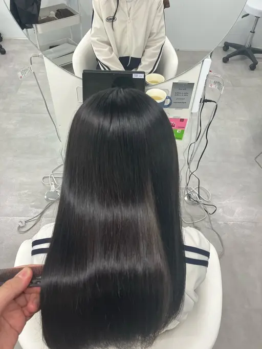 【自然な艶髪】髪質改善ストレート+メンテナンスカット+トリートメント