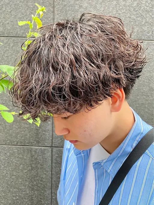 【メンズ✨️限定✨】カット+波巻きorツイストスパイラルパーマ🌀(眉毛カット+500円で可能)