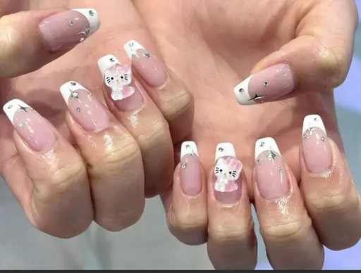 "オフ有り"フレンチネイル🩰🇫🇷🍀