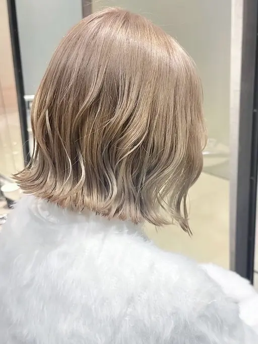 最高級ケアブリーチ+カラー+クイックトリートメント🌱