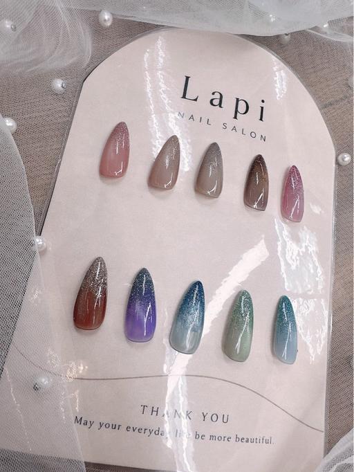 🦋✨水光マグネット×先端キラキララメグラ定額💎 ¥6,980 オフィスネイル