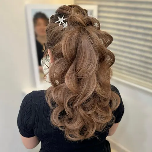 💕平日15時〜19時hair set💕 ⚠️口コミしていただける方限定‼️