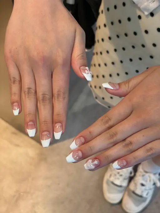 【長さ出しジェルスカルプ】グラデーションorフレンチネイル【オフ代別途追加でご案内できます】