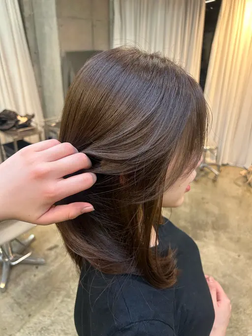 【平日メニュー】🤍大人気透明感カラー🤍赤み消しブラウンカラー