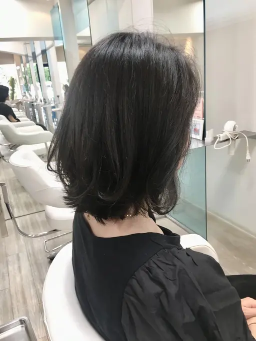カット+2stepトリートメントでつるつる手触りGET❄️