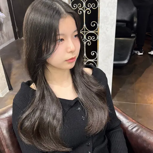 レイヤーカット限定🦋韓国風レイヤー入れたい方🙆🏻♀️スタイリスト聞き放題⭕️⚠️予約リクエストのみ