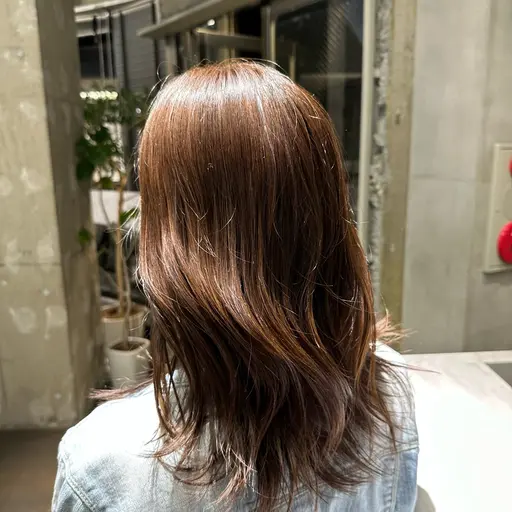 【土曜日限定】🌟初カラーの方必見🌟トーンアップ寒色カラー&トリートメント(ベースが暗い方限定になります)