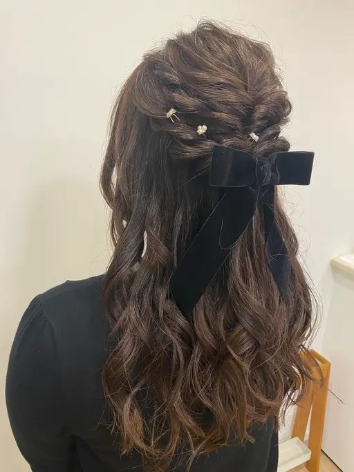 ヘアセット✨🌻夏祭りライブ前にオススメ🌻✨土日9時前〜予約可(その際30分毎1100円早朝料金追加)