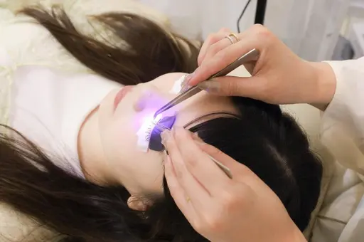【圧倒的持続♪】☁️LEDマツエク☁️フラットラッシュorセーブル100本