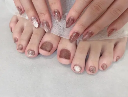 ハンド＋フット💅🏻🦶🏻✨️(ワンカラーorマグネット)【オフ込み】