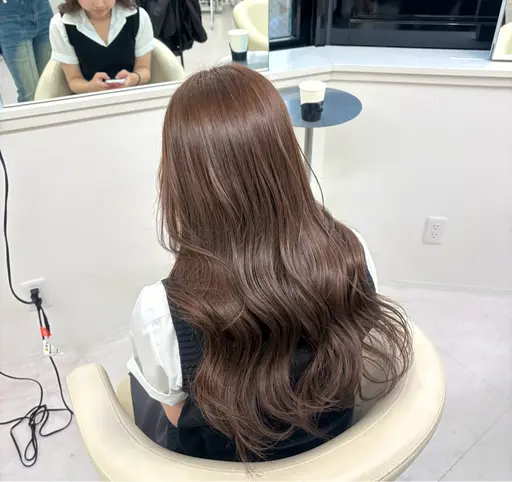 【夏に向けてイメチェンしたい方にオススメメニュー🏖🐠☀️】Wカラー+ケアトリートメント(シャンプー込🧴)