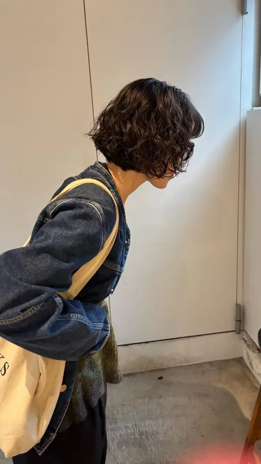 ladies' カット+パーマ👩🏻🦱💛 ロングヘア(肩下)の場合+1000円頂きます🙇🏻♀️