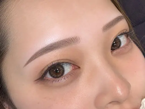 【WAXアイブロウ🎀で垢抜け眉毛へ✨】眉毛で印象チェンジしませんか❓🍊