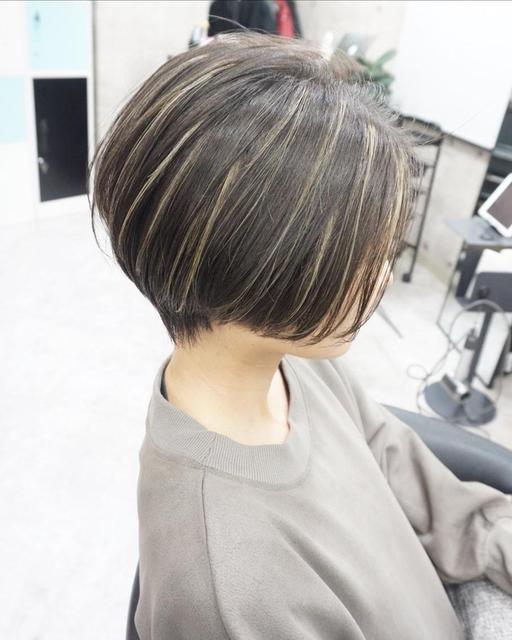 【平日18時​３０分〜​限定❗️ショートから鎖骨下セミロングまで❗️】✨ケアブリーチ表面ハイライトカラー✨
