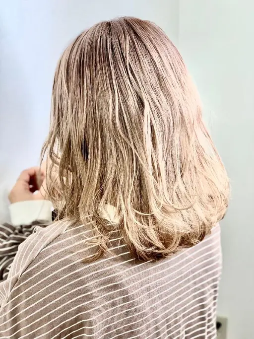 ダメージレスブリーチ&ヘアカラー&カット&トリートメント
