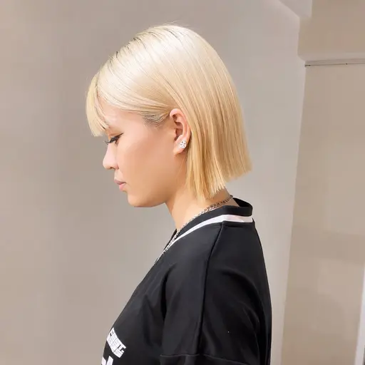 【人気No.1🥇】ケアブリーチ+透明感ベージュカラー+似合わせカット¥22000→¥11000