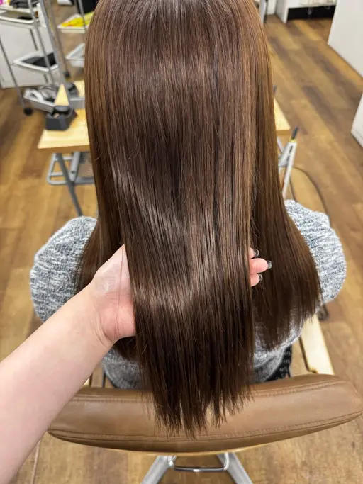 《女性限定》カラー+毛先3センチ以内メンテナンスカット¥1000