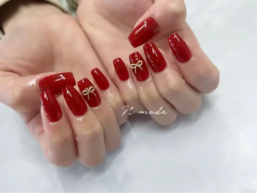 ワンカラーorグラデーション+パーツ2本付き🌸🍑マグネットやラメも可!【初回オフ無料🆓】