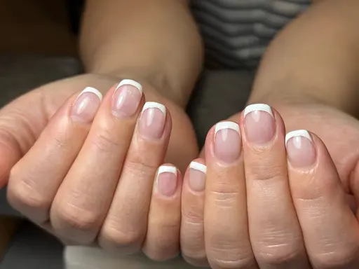 【美しいフォルム】［オフなし］フレンチネイル・グラデーションネイル♪ミニモ限定カラーでの施術☆