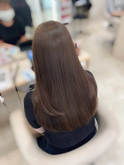 【ご新規限定クーポン✨】肌が綺麗に見えるカラー🤎➕カット💇♀️➕艶感トリートメント
